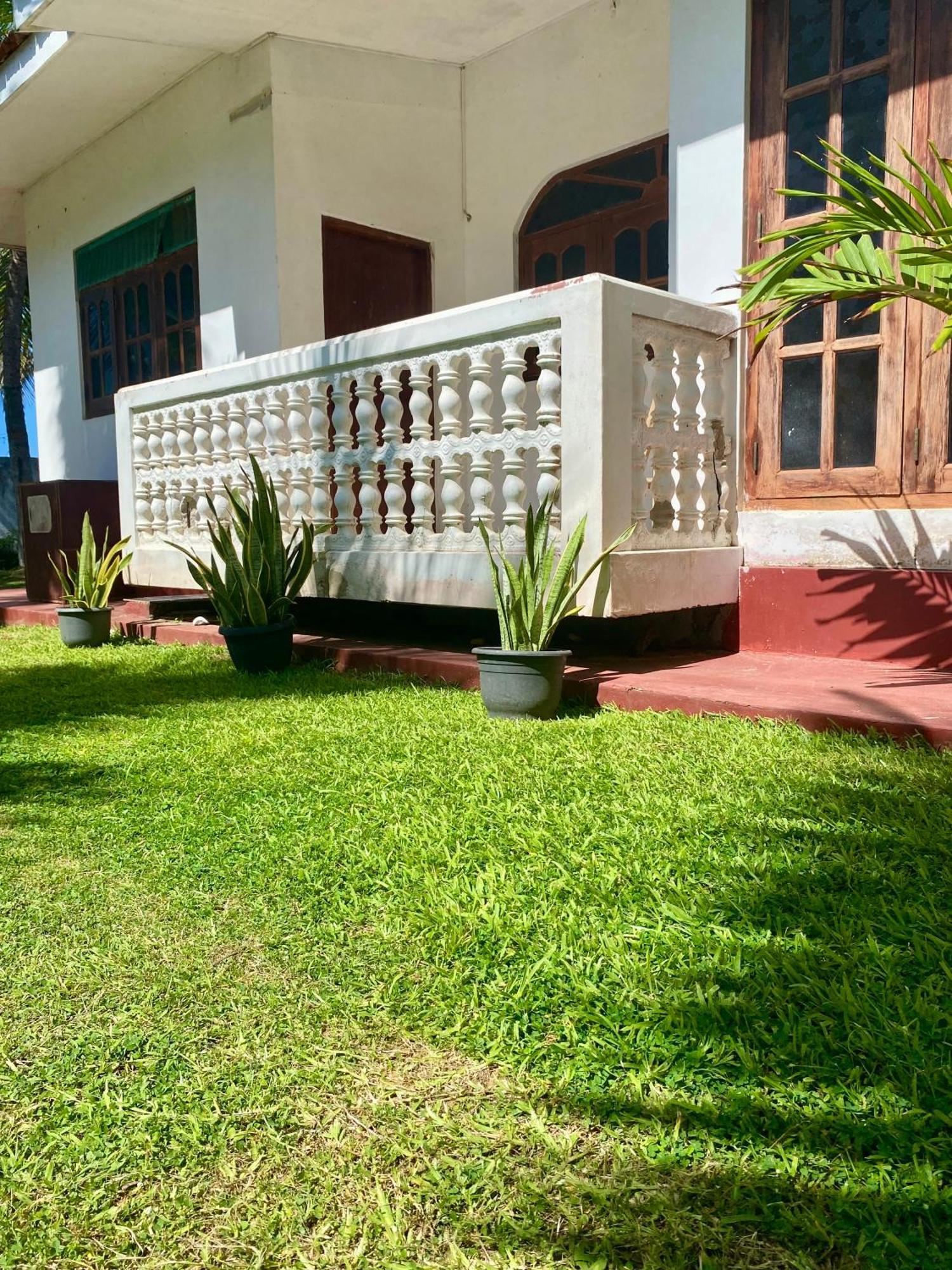 The Breeze Mirissa Bed & Breakfast Luaran gambar